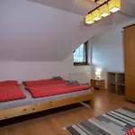- * Garamfő