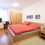 - Garamfő