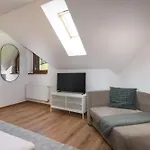 Apartman - *